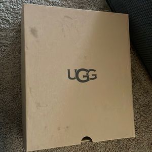 Brand new UGGS BOOTIE